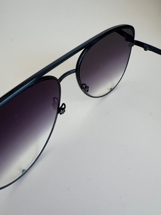 Quay Australia HIGH KEY Sunglasses